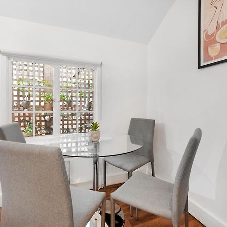 2 Bed Piccadilly Apartment 1 London Exterior foto